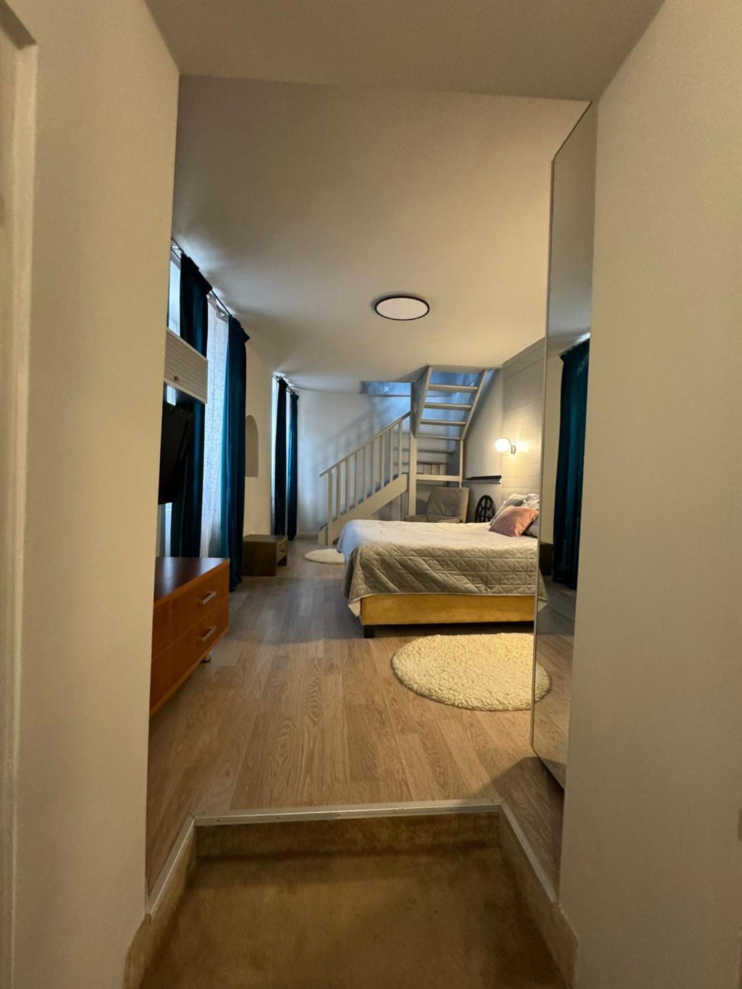 Central Stay Brasov Ngoại thất bức ảnh