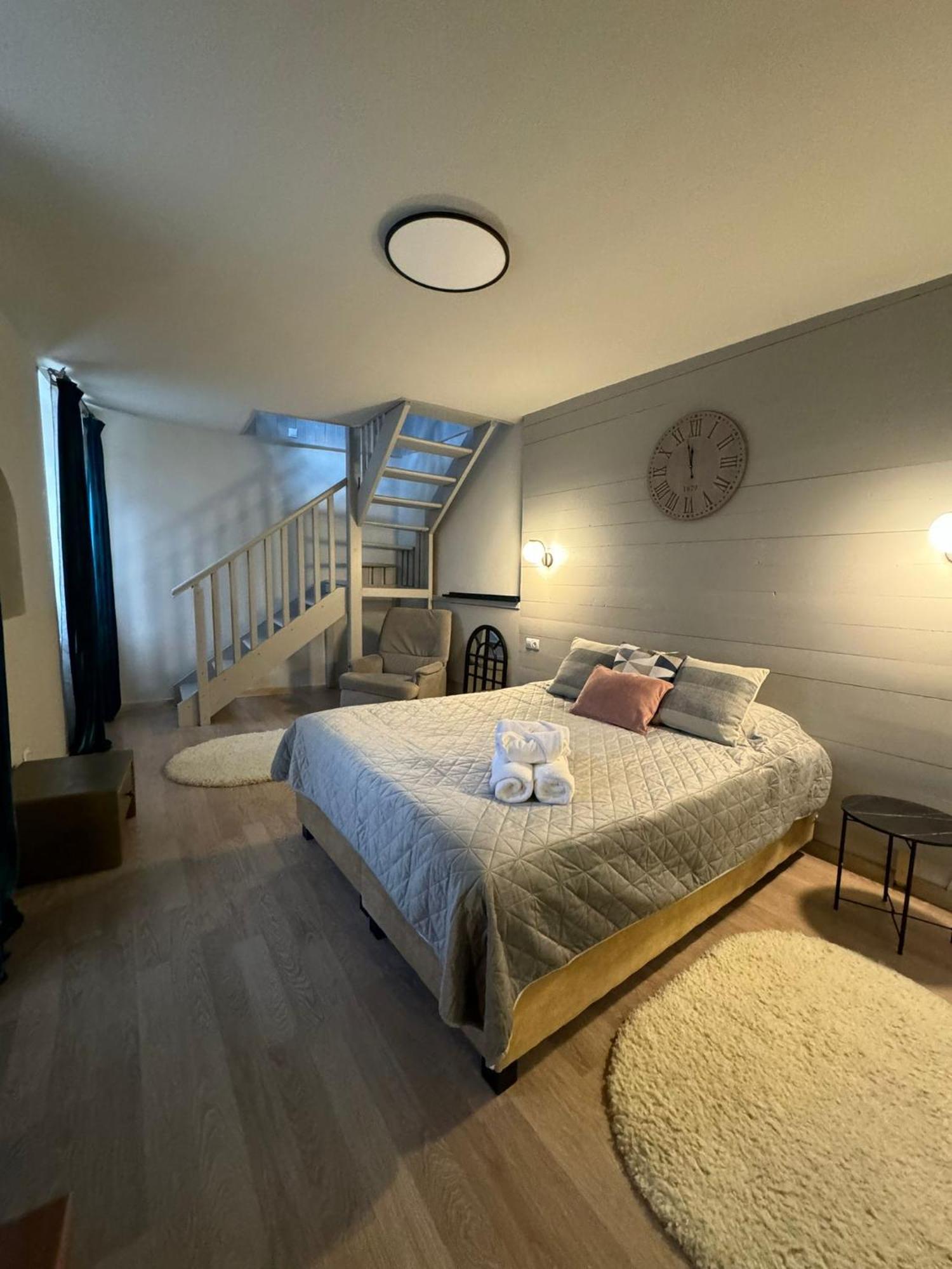 Central Stay Brasov Ngoại thất bức ảnh
